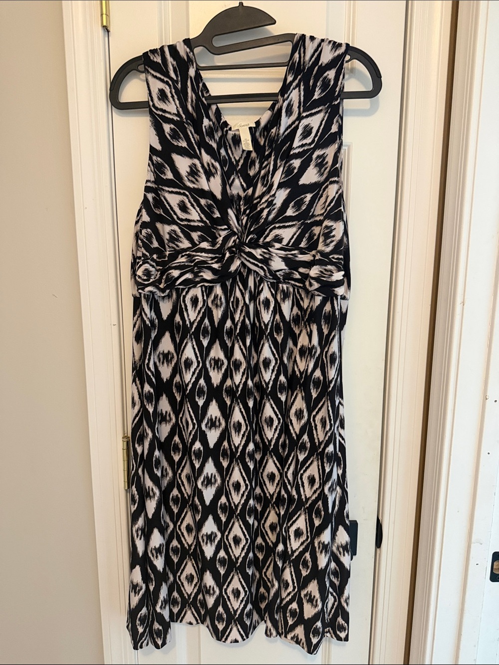 Soma Black and White Twist-Front Sleeveless Dress